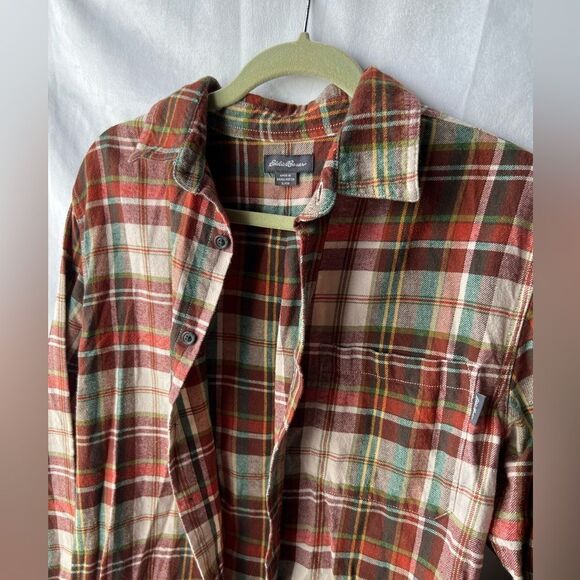 EUC Eddie Bauer Women’s Flannel Size Small - Picture 3 of 8